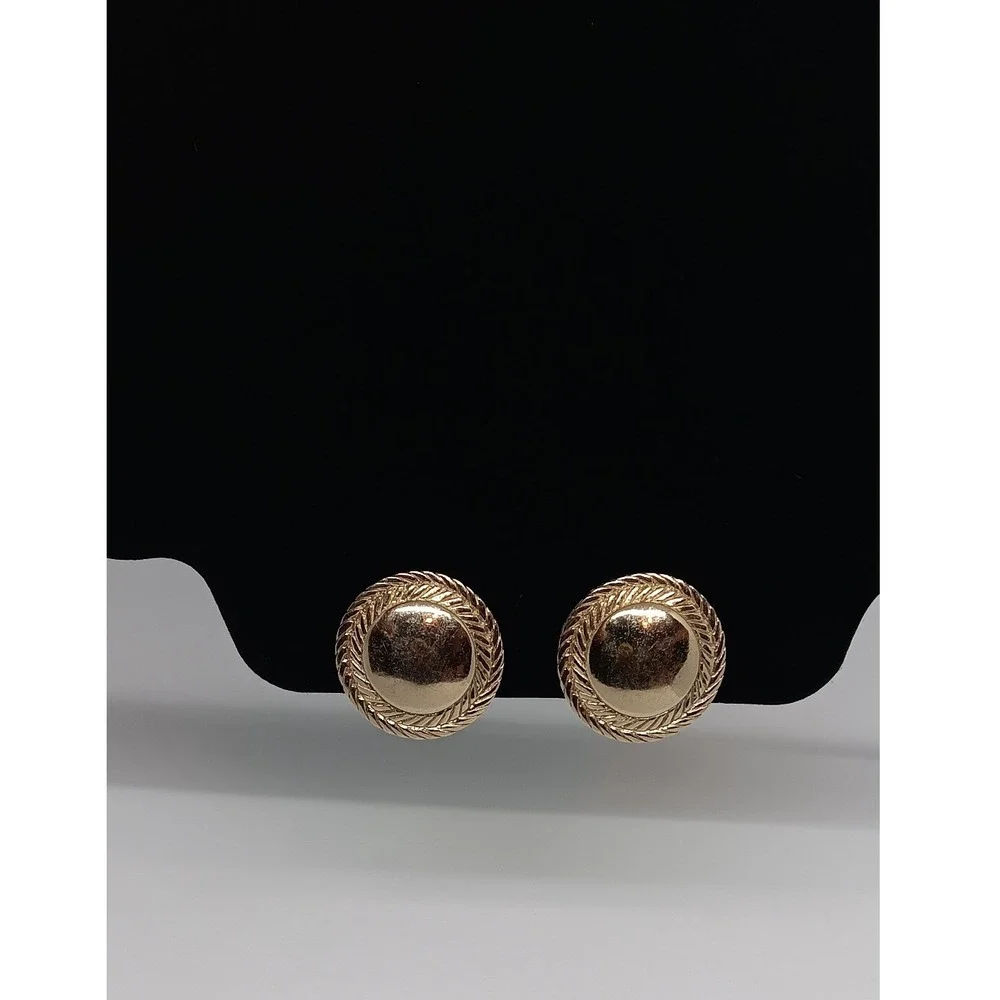 Monet Womens Grooved Gold Tone Round Clip On Earrings Vintage Button Style #20